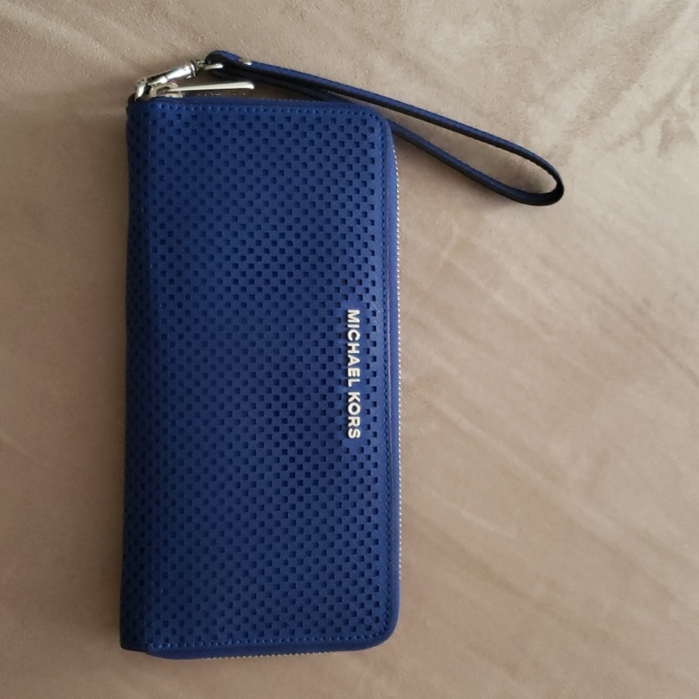 Offers!Michael Kors Electric Blue Large Wallet